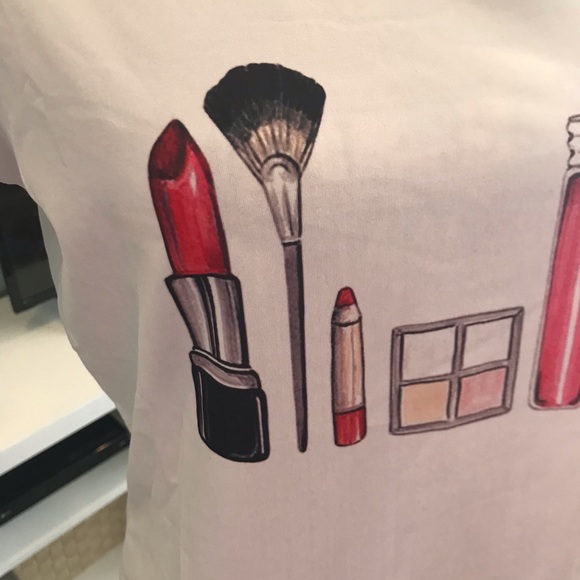 Makeup 💄 shirts 💕💕 - Picture 3 of 4